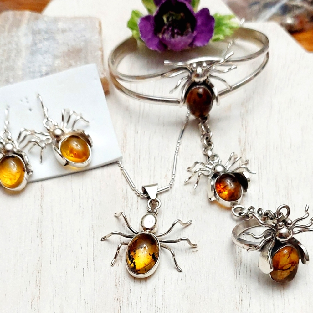 Spider set